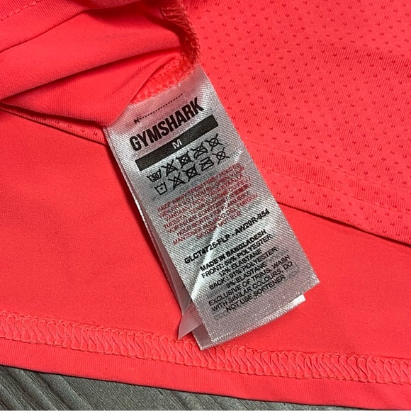 Training Crop Tank - Picture 3 of 3